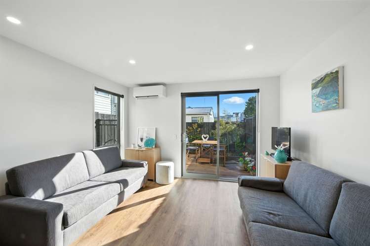 10/29 Bampton Street Burwood_5