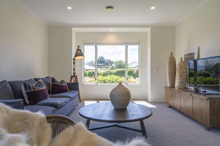 2 Fairview Terrace Waipahihi_13