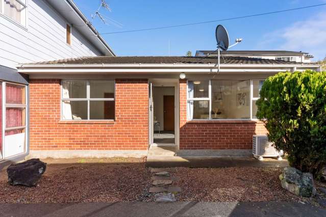 Charming & Affordable Brick Home!Super Convenient!