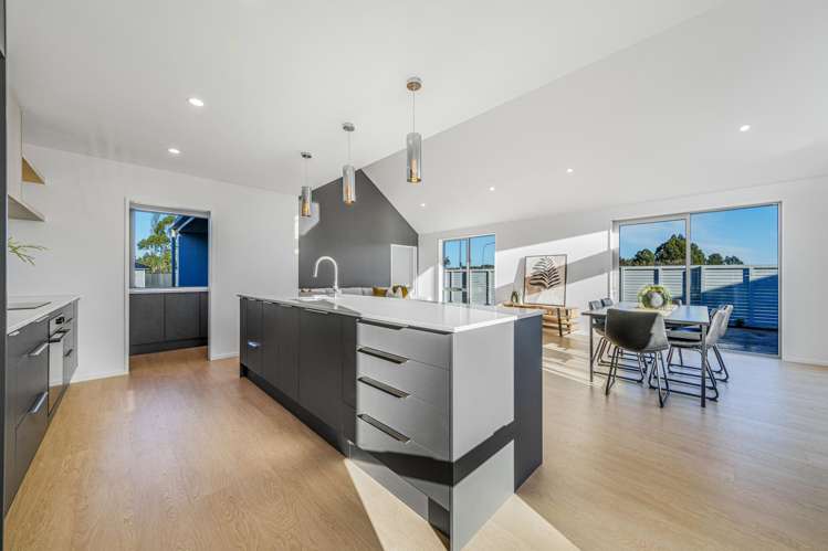 2 Sutton Street_2