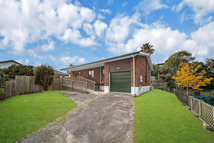 2/8 Millbrook Road Henderson_1