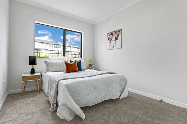 63 Koromeke Street Flat Bush_14