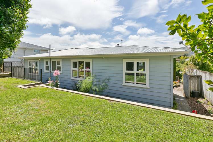 72 Redwood Avenue Tawa_17