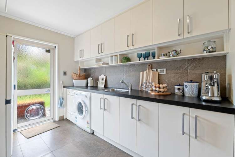 99 Whangaparaoa Road Red Beach_13