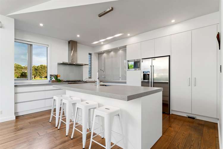 39 Paraoa Crescent Omaha_1