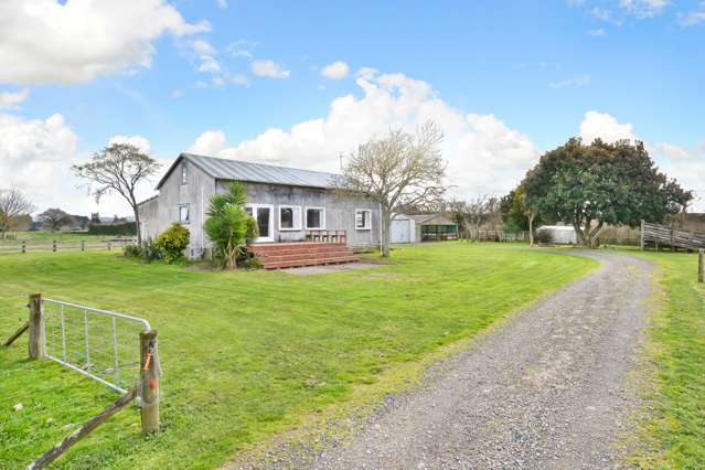 246 Reid Road Ngahinapouri_1