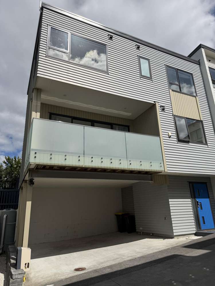 2/26 Long Bay Drive_1