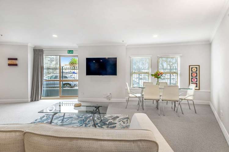 1 Queen Street New Plymouth Central_10