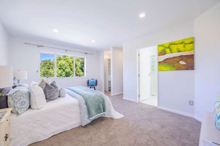 2/30 Martin Crescent Northcote_6