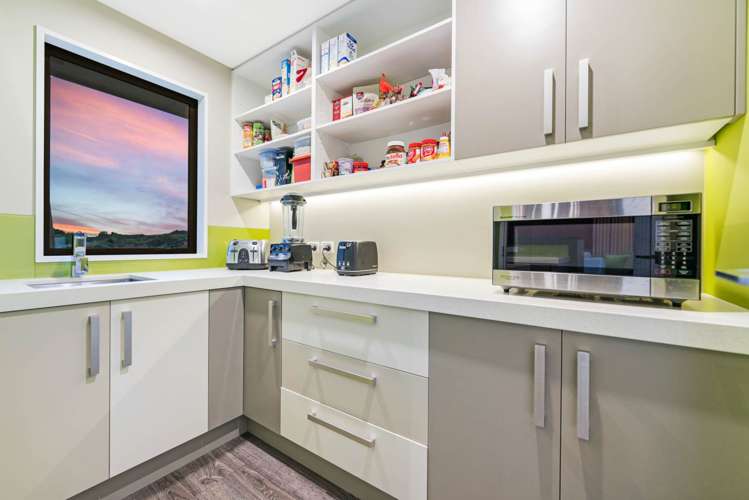 49 Sovereign Street Flat Bush_10