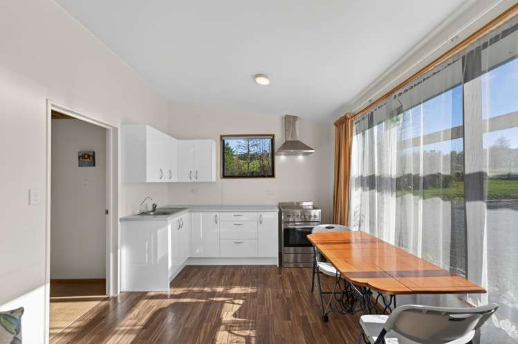 294 Pigeon Valley Road Wakefield_18