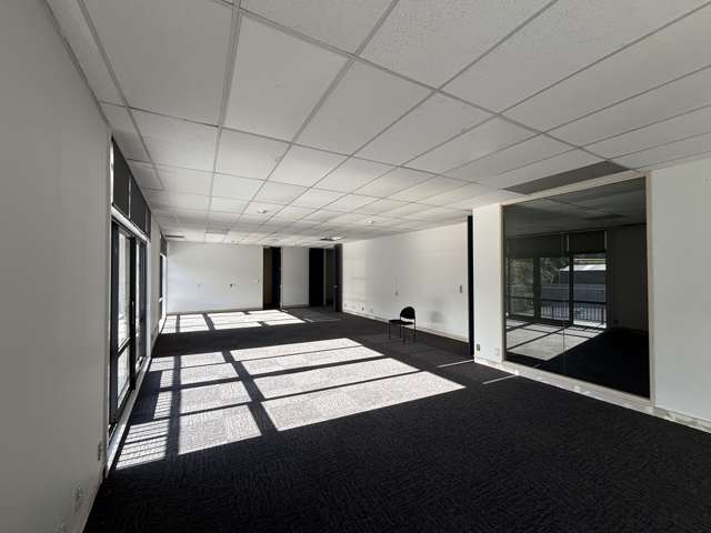 Unit 11, 2 Centennial Highway Ngauranga_2