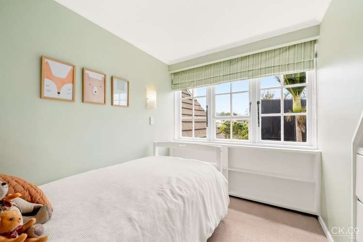 14 Willoughby Street Woburn_11