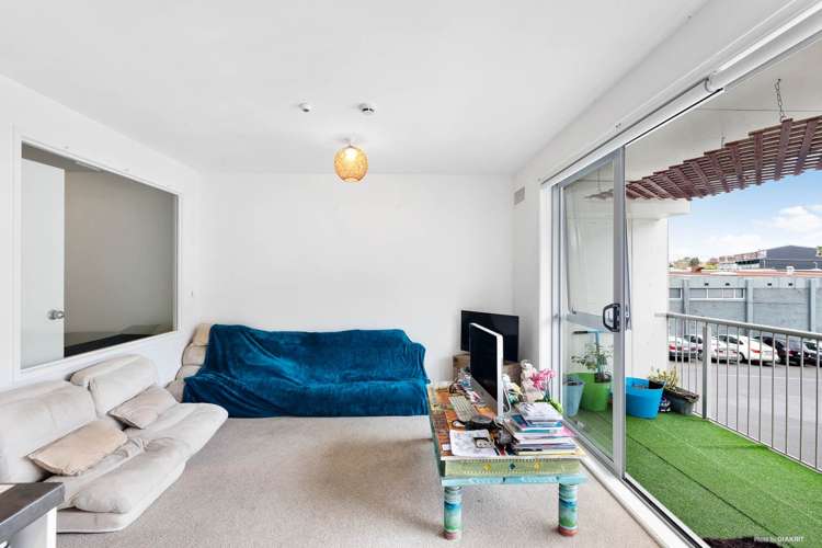 107/10 Flower Street Eden Terrace_13