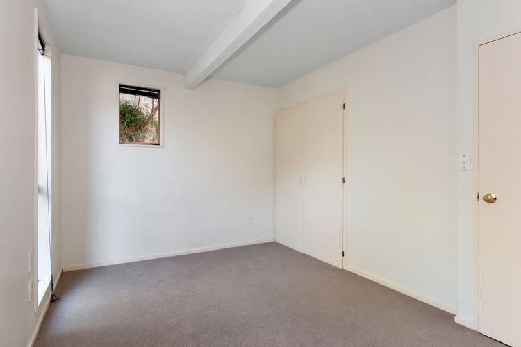 53 Hawkhurst Road Lyttelton_11