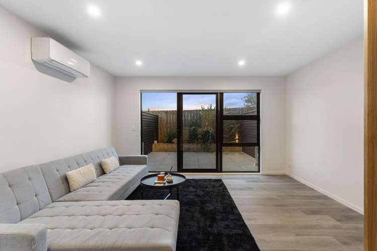 27 Ara Mara Hua Henderson_3