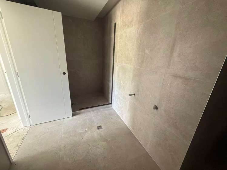 Unit 9, 81 Otuwairoa Esplanade Papakura_5