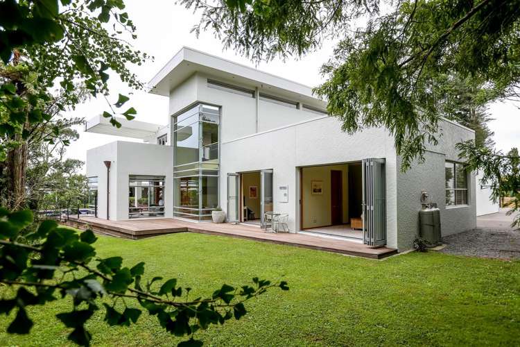 537 South Road Omata_2