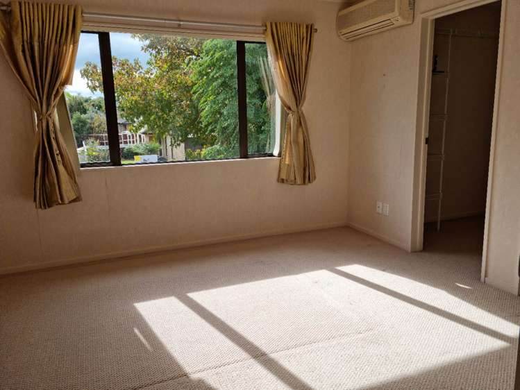 41 Baverstock Road Flat Bush_9