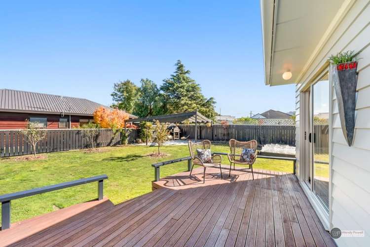  1 Beecham Grove Epuni_14