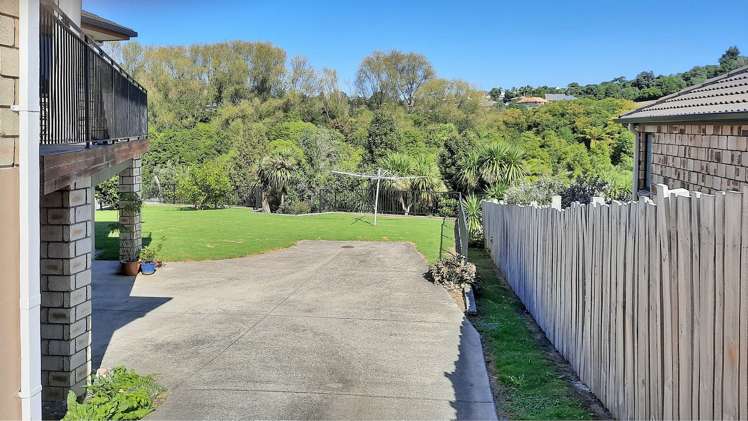 93 Orion Drive Welcome Bay_21