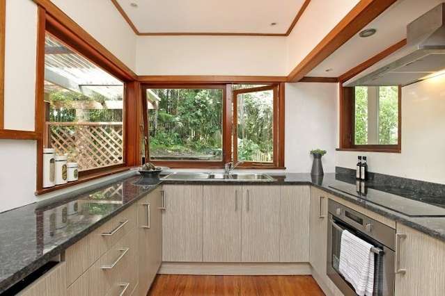 33 Kauri Loop Road Oratia_3