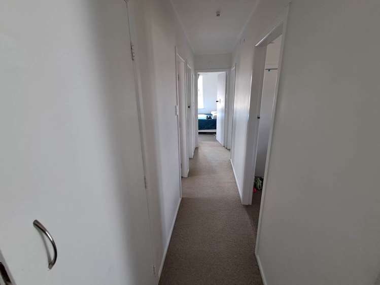 25 Sylvan Crescent Te Atatu South_3