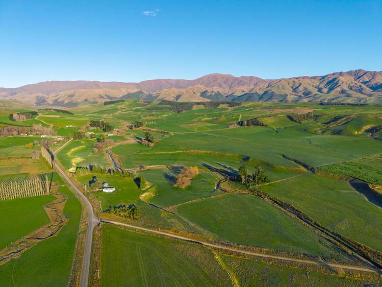 744 Motukaika Road Maungati_35