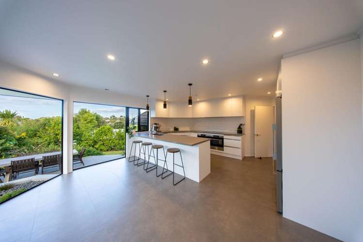 12 Cloverly Crescent Campbells Bay_6