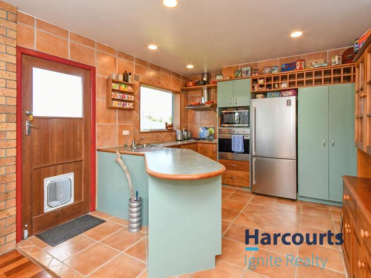 8 Youngs Road Papakura_14