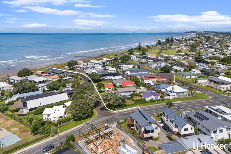 19 Beach Road Waihi Beach_25