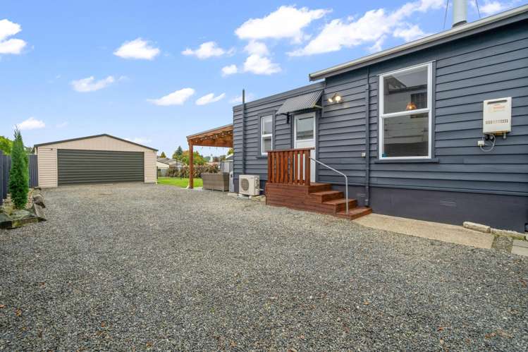 22 Coronation Street Strathern_12