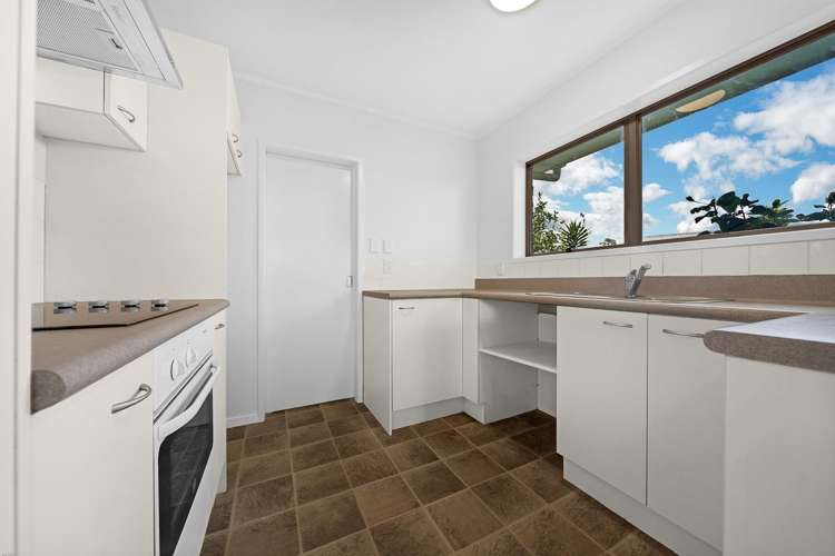 Flat 1/132 Hutchinsons Road Bucklands Beach_16