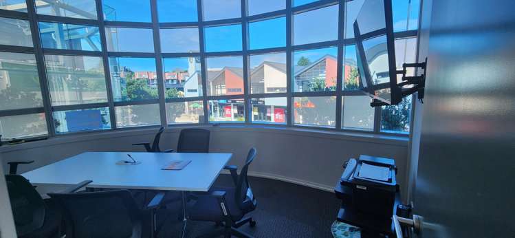 S4/20 Central Boulevard Silverdale_7