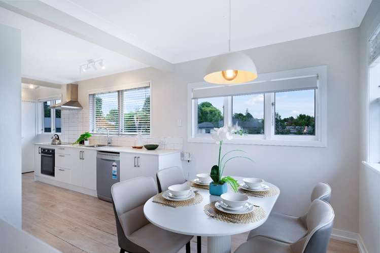 102 Tirimoana Rd Te Atatu South_7