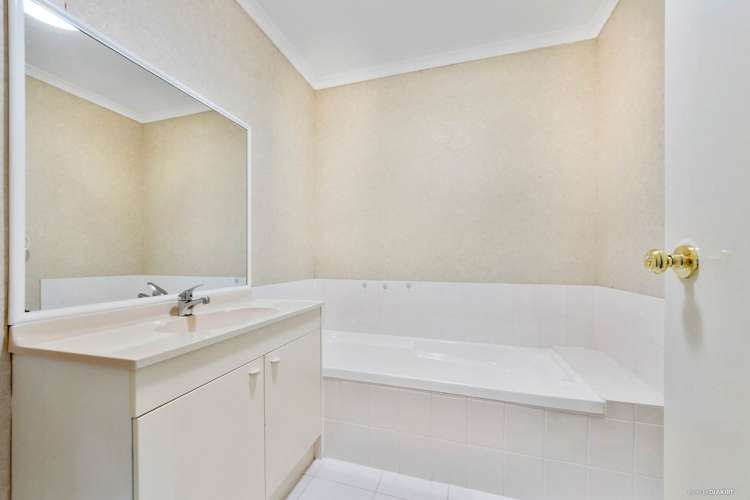 8 Ryehill Close New Lynn_8