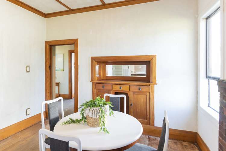 14 De Lautour Road Kaiti_12