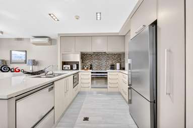 8/158 Marsden Road_4