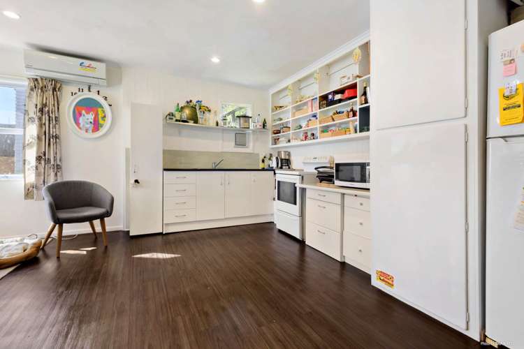 211 Titirangi Road Titirangi_11