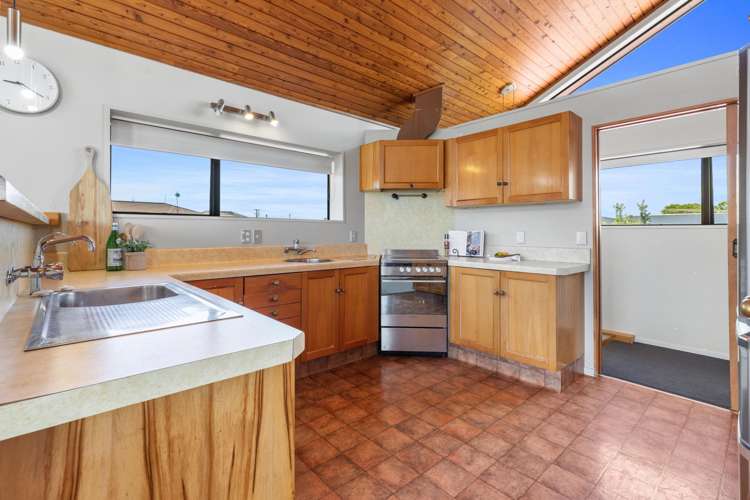 102 Pillans Road Otumoetai_11