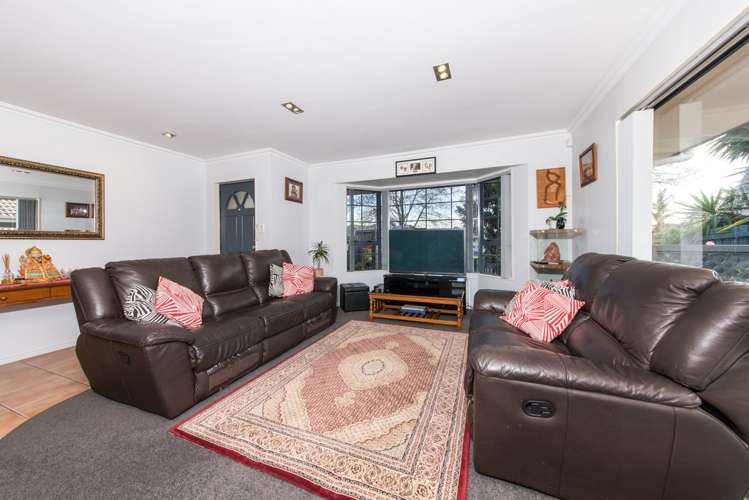 4 Walter Little Way Flat Bush_25