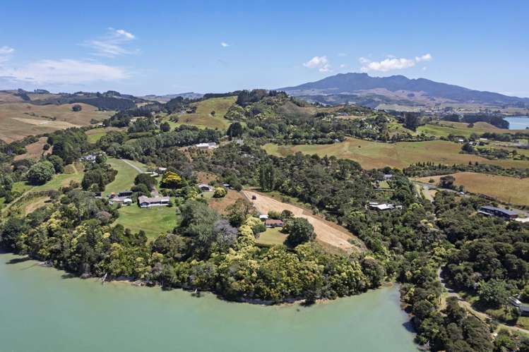 14b Greenslade Road Raglan_23