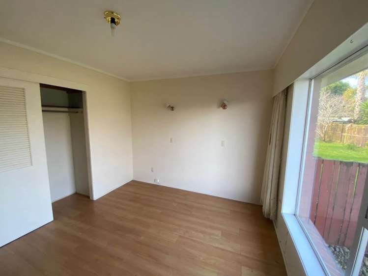 Hedge Row Sunnyhills_6