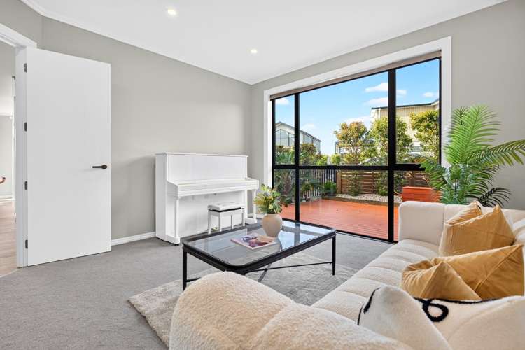 1 Taku Close Long Bay_21