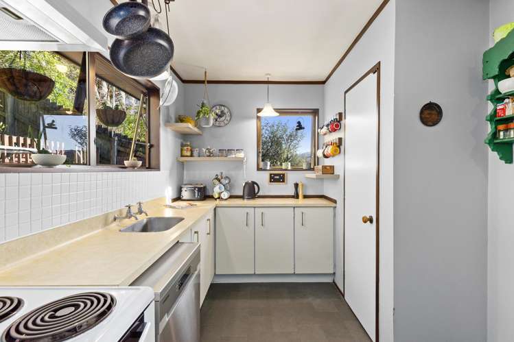 27 Fenchurch Grove Stokes Valley_7