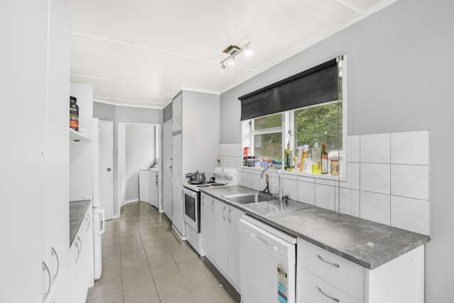 57 Kairanga Crescent Wainuiomata_4