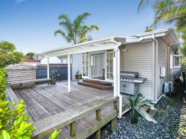 1012 Great North Road Point Chevalier_15