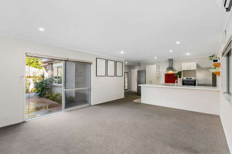 7 Puarangi Lane Stanmore Bay_19