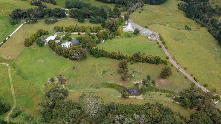 98 Corlett Road Tauhoa_18