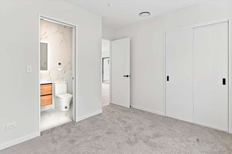 34 Furlough Road Papakura_16